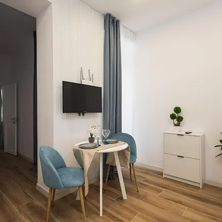 Ra Sevilla Apartment *